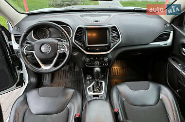 Внедорожник / Кроссовер Jeep Cherokee 2016 в Виннице