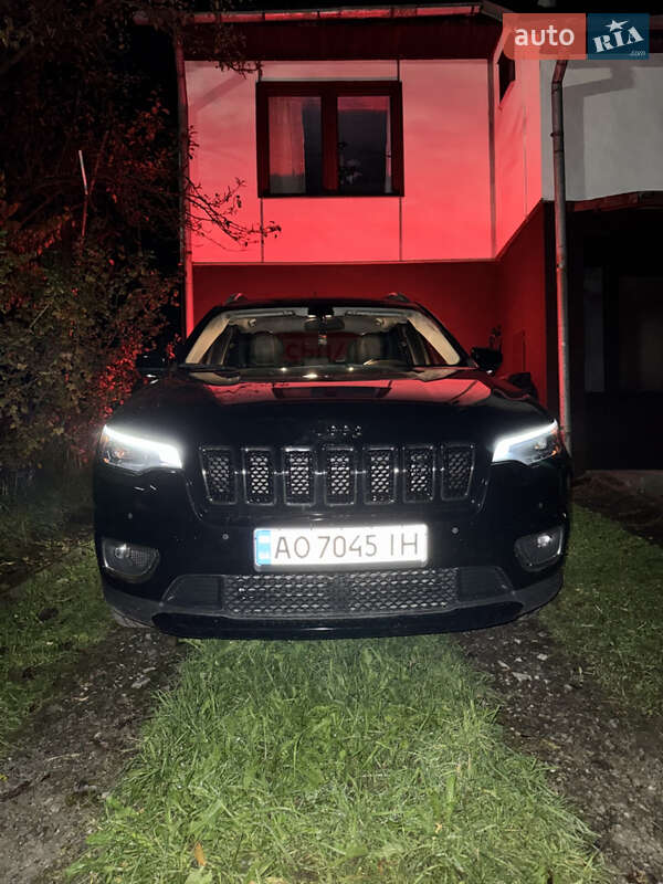Внедорожник / Кроссовер Jeep Cherokee 2020 в Воловце