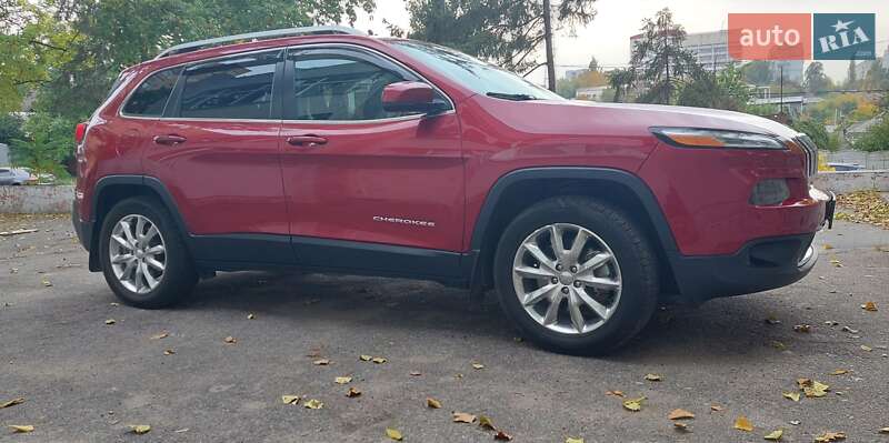 Внедорожник / Кроссовер Jeep Cherokee 2016 в Днепре
