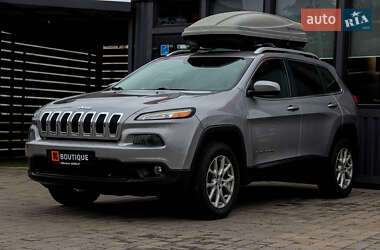 Внедорожник / Кроссовер Jeep Cherokee 2016 в 