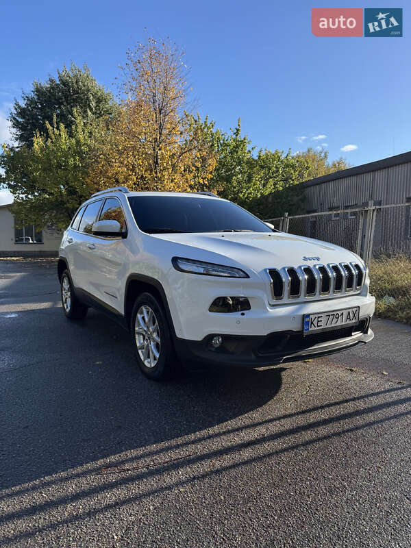 Внедорожник / Кроссовер Jeep Cherokee 2017 в Чернигове
