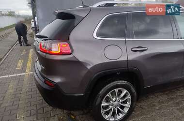 Внедорожник / Кроссовер Jeep Cherokee 2018 в 