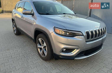 Внедорожник / Кроссовер Jeep Cherokee 2019 в 