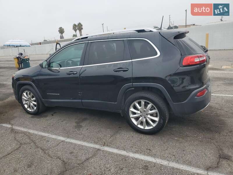 Внедорожник / Кроссовер Jeep Cherokee 2016 в Полтаве