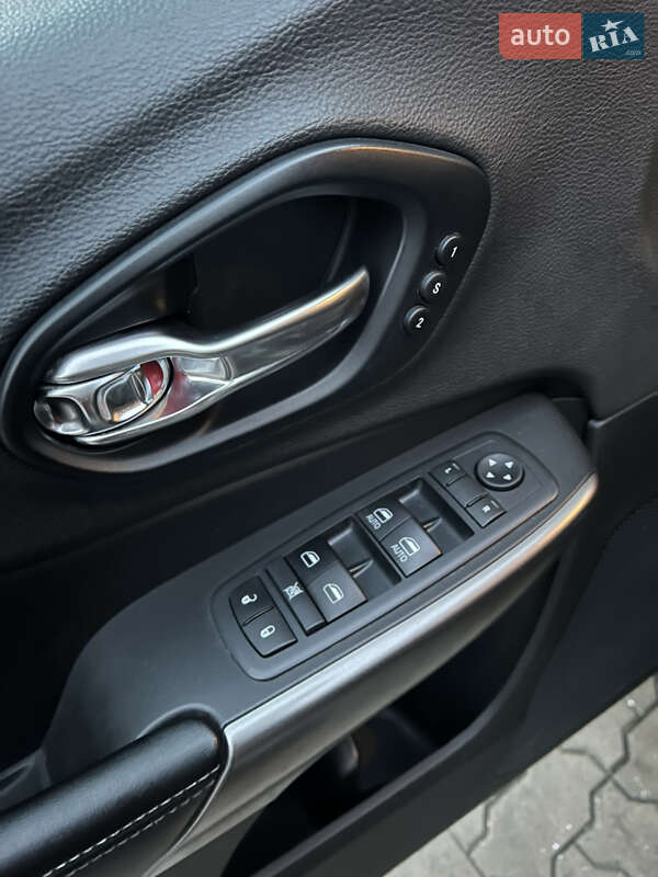 Внедорожник / Кроссовер Jeep Cherokee 2020 в Ивано-Франковске