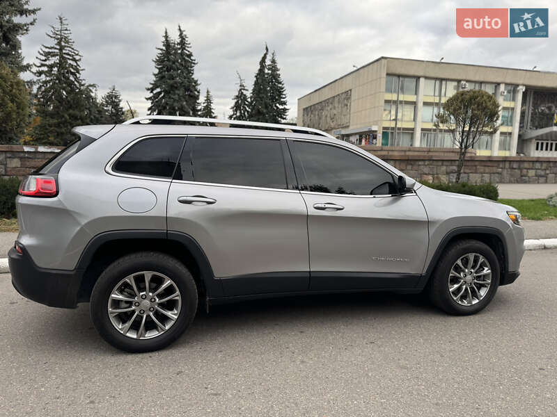 Внедорожник / Кроссовер Jeep Cherokee 2018 в Кременчуге