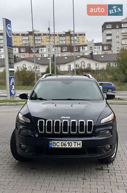 Внедорожник / Кроссовер Jeep Cherokee 2014 в 