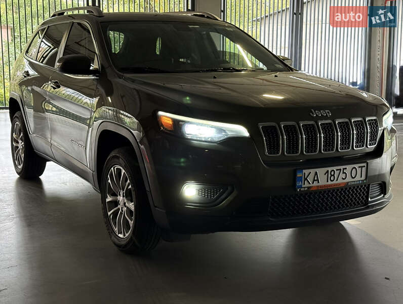 Внедорожник / Кроссовер Jeep Cherokee 2018 в Киеве