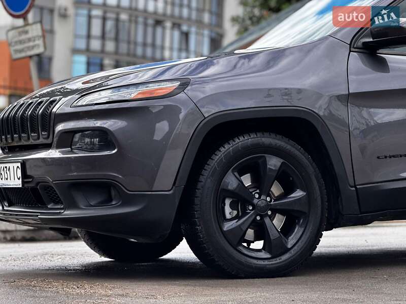 Позашляховик / Кросовер Jeep Cherokee 2015 в Івано-Франківську фото 37 Позашляховик / Кросовер Jeep Cherokee 2015 в Івано-Франківську