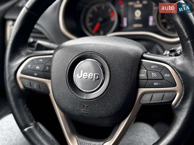 Позашляховик / Кросовер Jeep Cherokee 2015 в Івано-Франківську фото 96 Позашляховик / Кросовер Jeep Cherokee 2015 в Івано-Франківську