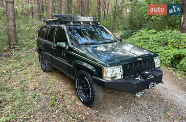 Внедорожник / Кроссовер Jeep Cherokee 1996 в Кременце
