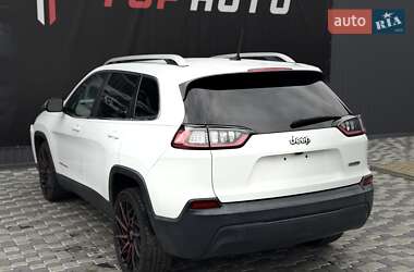 Внедорожник / Кроссовер Jeep Cherokee 2019 в 