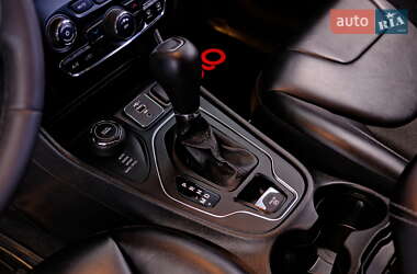 Позашляховик / Кросовер Jeep Cherokee 2020 в  фото 16 Позашляховик / Кросовер Jeep Cherokee 2020 в