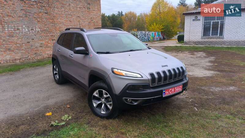 Внедорожник / Кроссовер Jeep Cherokee 2017 в Смеле фото Внедорожник / Кроссовер Jeep Cherokee 2017 в Смеле