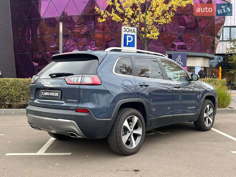 Внедорожник / Кроссовер Jeep Cherokee 2020 в Киеве