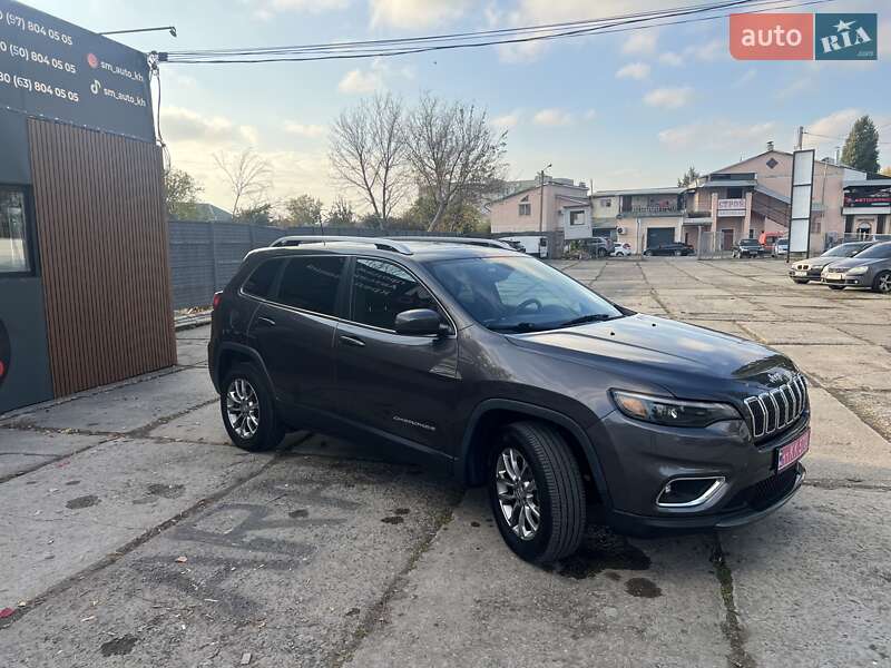 Внедорожник / Кроссовер Jeep Cherokee 2018 в Харькове