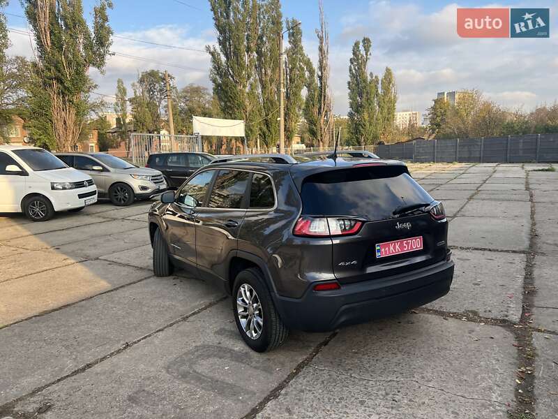 Внедорожник / Кроссовер Jeep Cherokee 2018 в Харькове