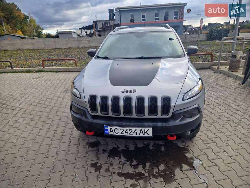 Внедорожник / Кроссовер Jeep Cherokee 2014 в Луцке фото Внедорожник / Кроссовер Jeep Cherokee 2014 в Луцке