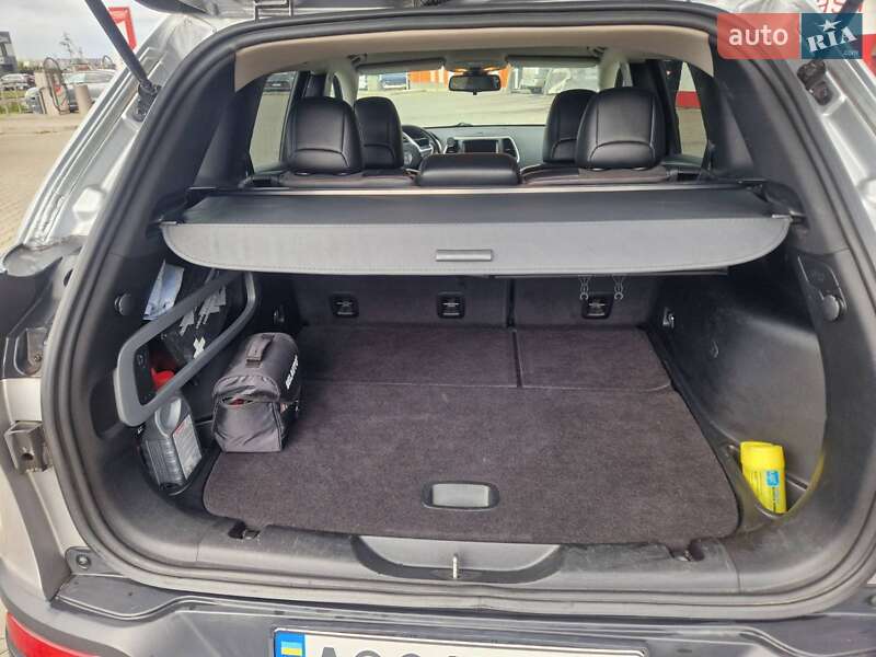 Внедорожник / Кроссовер Jeep Cherokee 2014 в Луцке фото 6 Внедорожник / Кроссовер Jeep Cherokee 2014 в Луцке