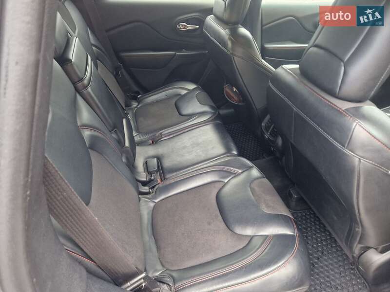 Внедорожник / Кроссовер Jeep Cherokee 2014 в Луцке фото 11 Внедорожник / Кроссовер Jeep Cherokee 2014 в Луцке