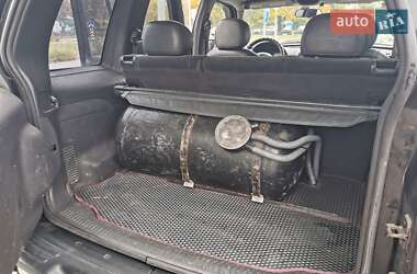 Позашляховик / Кросовер Jeep Cherokee 2002 в  фото 4 Позашляховик / Кросовер Jeep Cherokee 2002 в