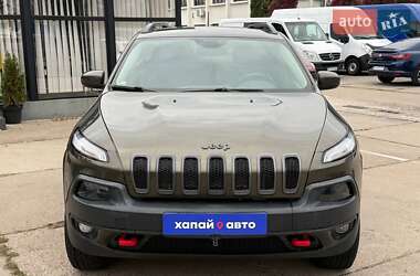 Внедорожник / Кроссовер Jeep Cherokee 2014 в 