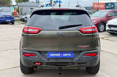 Внедорожник / Кроссовер Jeep Cherokee 2014 в 