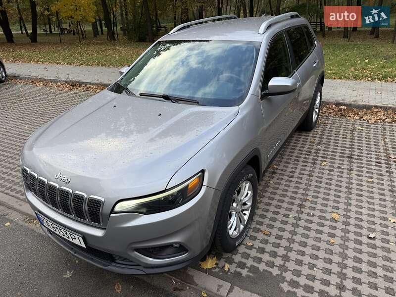 Внедорожник / Кроссовер Jeep Cherokee 2018 в Киеве