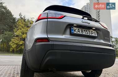 Внедорожник / Кроссовер Jeep Cherokee 2018 в 