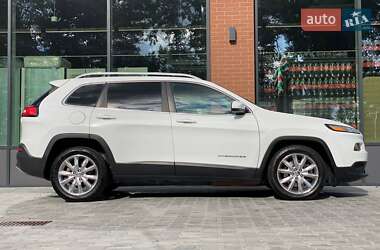 Внедорожник / Кроссовер Jeep Cherokee 2016 в 
