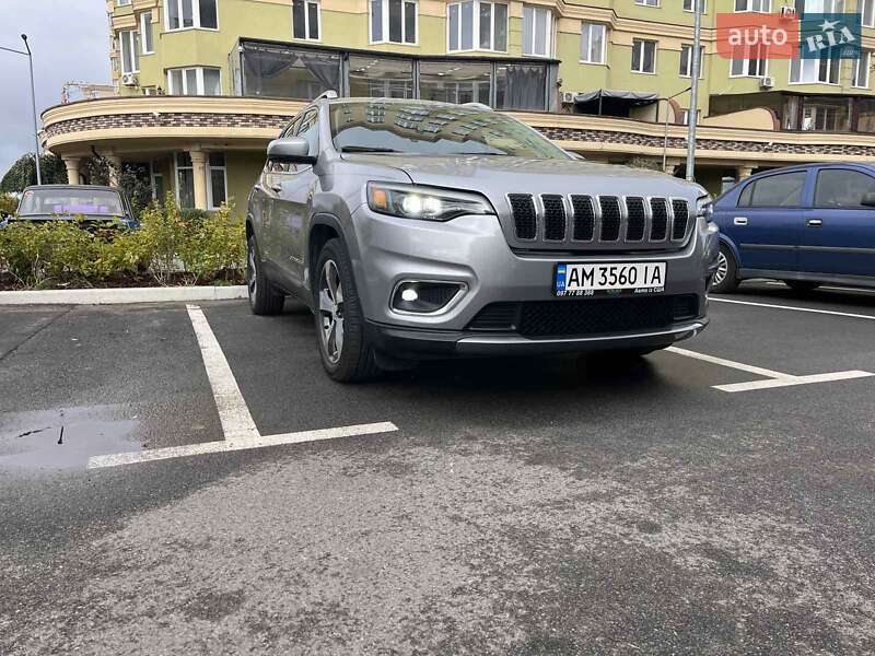 Позашляховик / Кросовер Jeep Cherokee 2019 в Києві