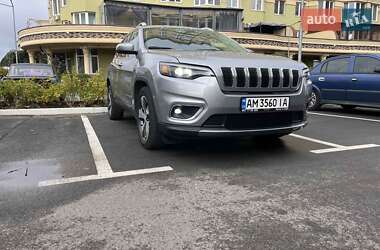 Внедорожник / Кроссовер Jeep Cherokee 2019 в 