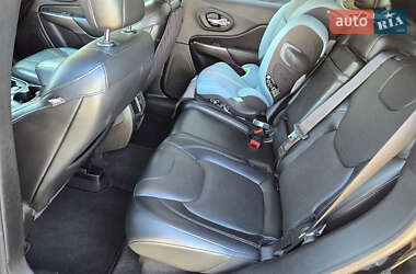 Позашляховик / Кросовер Jeep Cherokee 2018 в  фото 7 Позашляховик / Кросовер Jeep Cherokee 2018 в