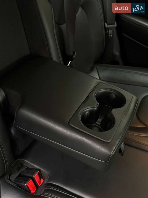 Внедорожник / Кроссовер Jeep Cherokee 2019 в Новомосковске фото 38 Внедорожник / Кроссовер Jeep Cherokee 2019 в Новомосковске