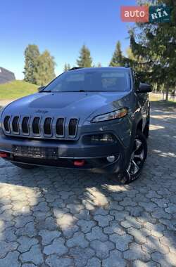 Внедорожник / Кроссовер Jeep Cherokee 2014 в Дубно