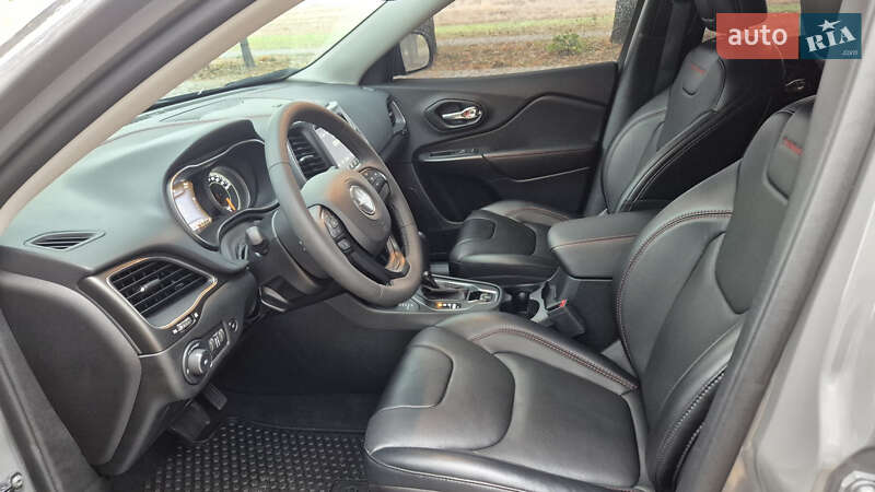 Внедорожник / Кроссовер Jeep Cherokee 2022 в Полтаве фото 12 Внедорожник / Кроссовер Jeep Cherokee 2022 в Полтаве