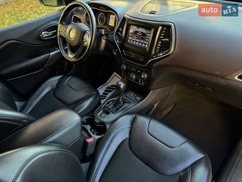 Внедорожник / Кроссовер Jeep Cherokee 2019 в Ровно фото 23 Внедорожник / Кроссовер Jeep Cherokee 2019 в Ровно