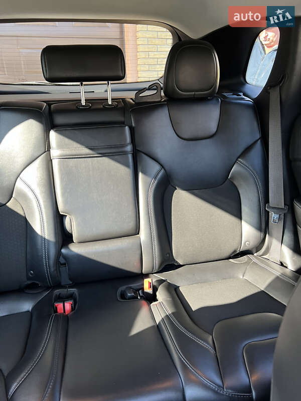 Внедорожник / Кроссовер Jeep Cherokee 2018 в Харькове