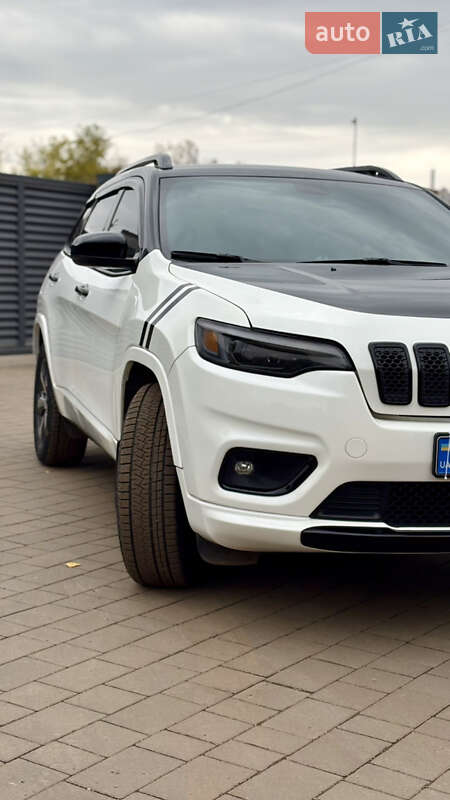 Внедорожник / Кроссовер Jeep Cherokee 2019 в Кривом Роге