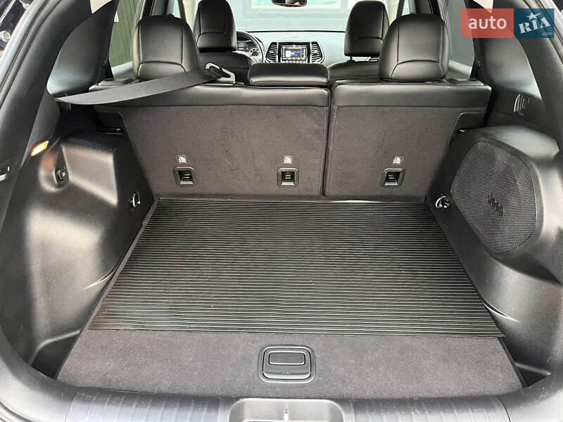 Внедорожник / Кроссовер Jeep Cherokee 2019 в Львове