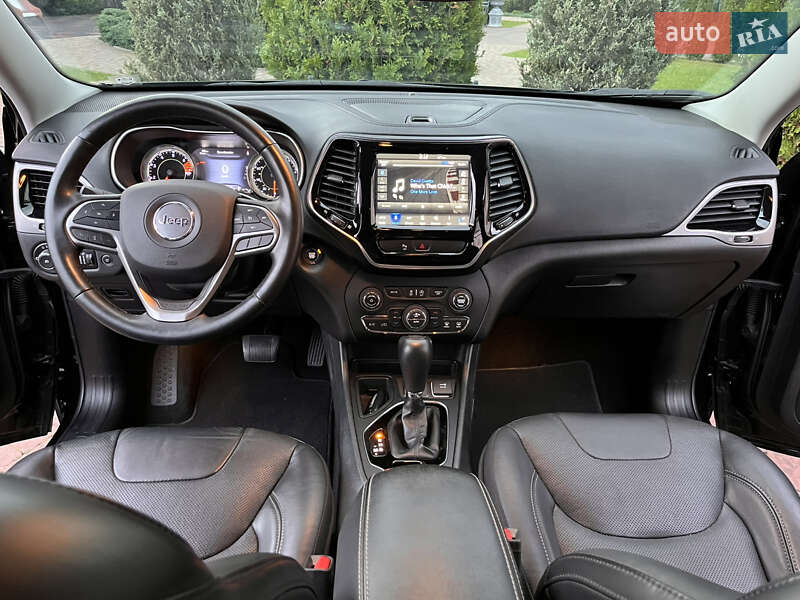 Внедорожник / Кроссовер Jeep Cherokee 2019 в Львове