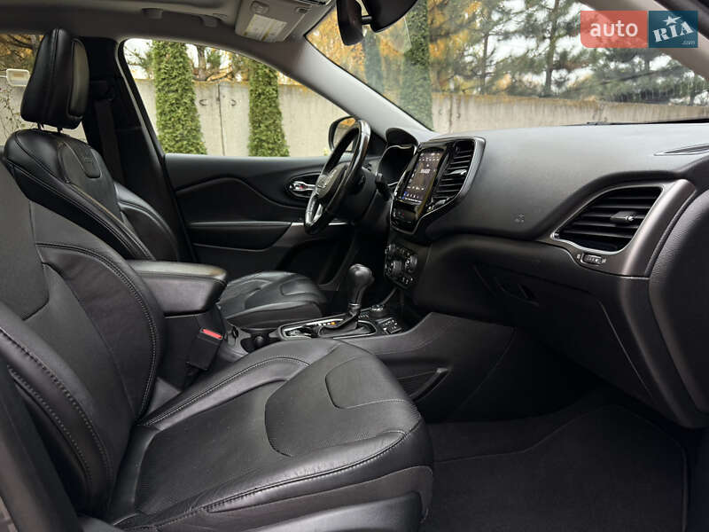 Внедорожник / Кроссовер Jeep Cherokee 2020 в Лубнах фото 57 Внедорожник / Кроссовер Jeep Cherokee 2020 в Лубнах