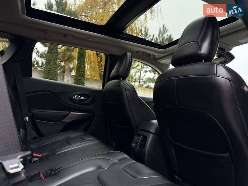 Внедорожник / Кроссовер Jeep Cherokee 2020 в Лубнах фото 60 Внедорожник / Кроссовер Jeep Cherokee 2020 в Лубнах