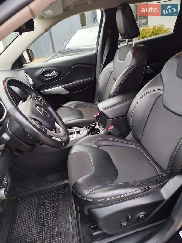 Позашляховик / Кросовер Jeep Cherokee 2017 в Чернігові фото 17 Позашляховик / Кросовер Jeep Cherokee 2017 в Чернігові