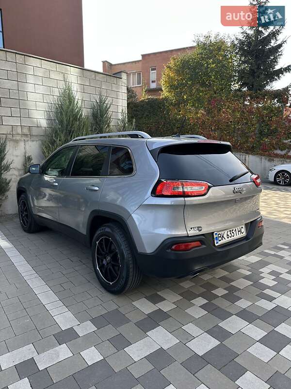 Позашляховик / Кросовер Jeep Cherokee 2015 в Рівному фото 9 Позашляховик / Кросовер Jeep Cherokee 2015 в Рівному