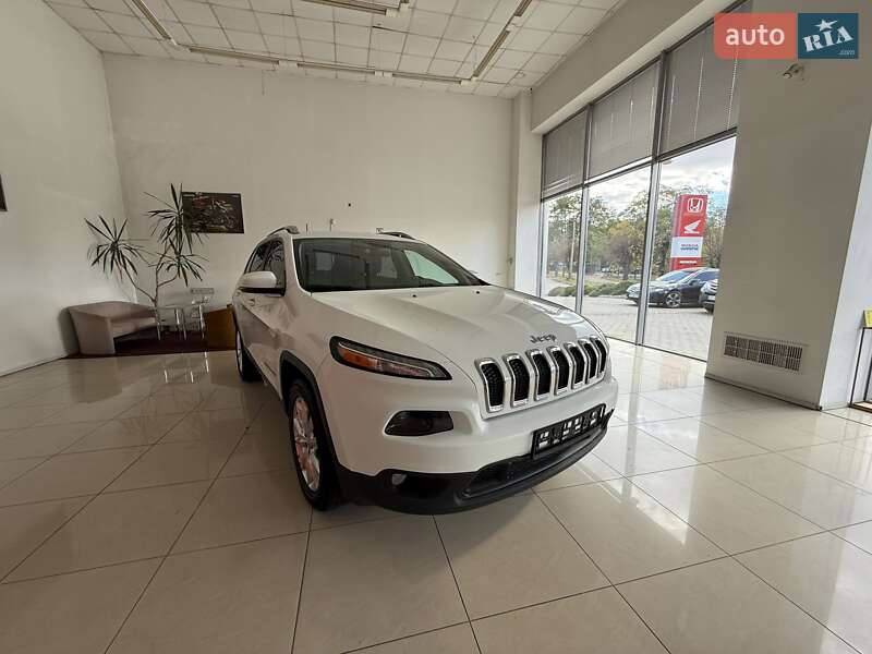 Внедорожник / Кроссовер Jeep Cherokee 2015 в Черновцах фото 10 Внедорожник / Кроссовер Jeep Cherokee 2015 в Черновцах