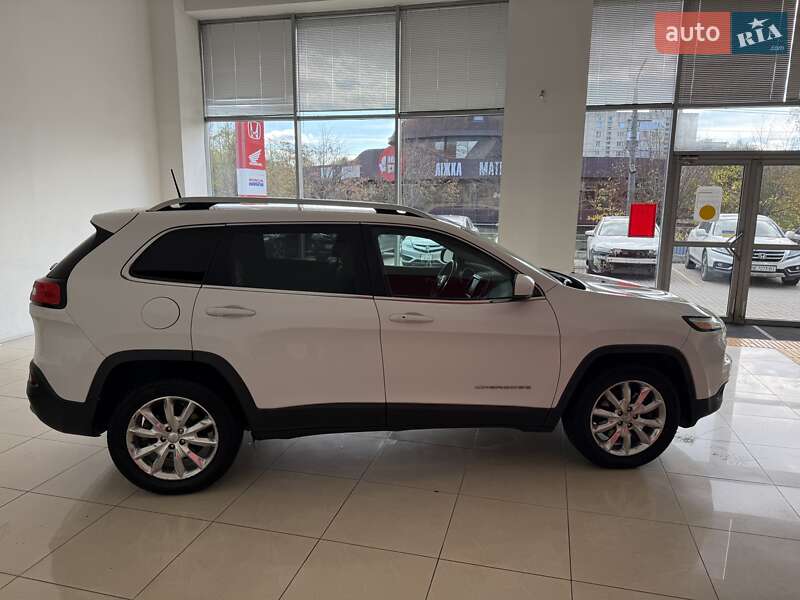 Внедорожник / Кроссовер Jeep Cherokee 2015 в Черновцах фото 24 Внедорожник / Кроссовер Jeep Cherokee 2015 в Черновцах