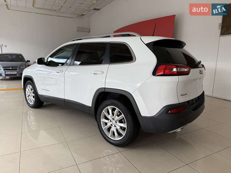 Внедорожник / Кроссовер Jeep Cherokee 2015 в Черновцах фото 4 Внедорожник / Кроссовер Jeep Cherokee 2015 в Черновцах