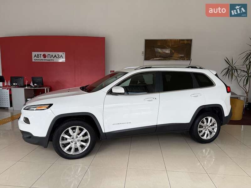 Позашляховик / Кросовер Jeep Cherokee 2015 в  фото Позашляховик / Кросовер Jeep Cherokee 2015 в