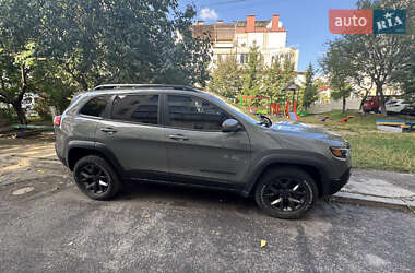 Внедорожник / Кроссовер Jeep Cherokee 2020 в Хмельницком